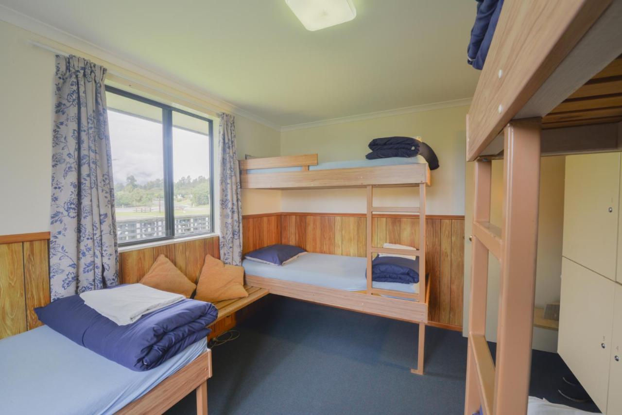Wilderness Backpackers Hostel Haast Buitenkant foto
